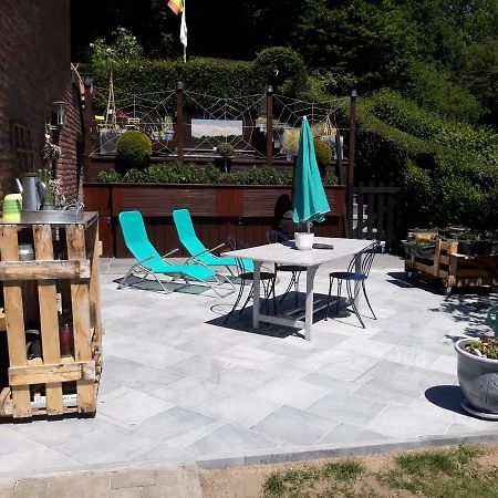Studio Au Jardin Fleuri Verviers Luaran gambar